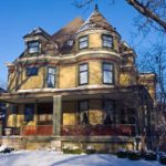 Chicago window cleaning services beautiful yellow home